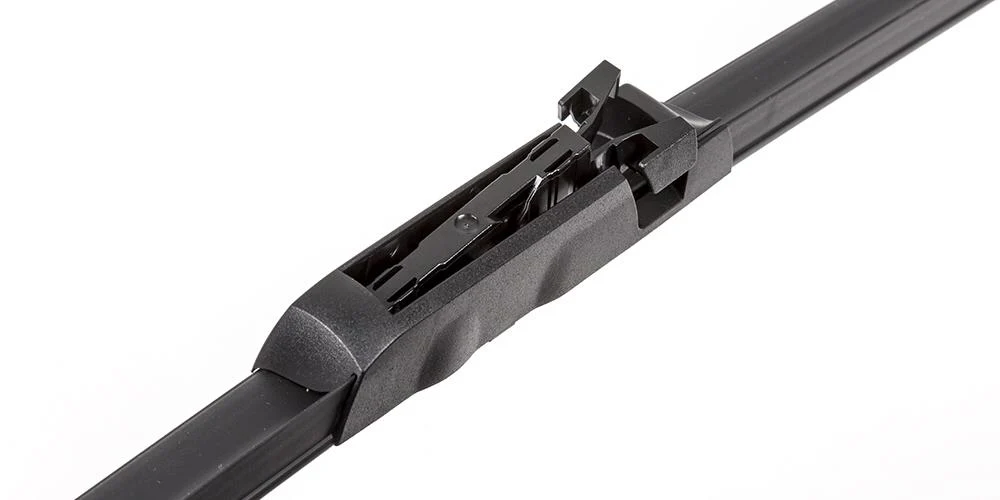 Bosch Aerotwin Twin Pack & Michelin Rear Screen Wiper - Triple Pack - Image 4